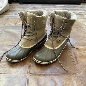 Sorel ducky boots